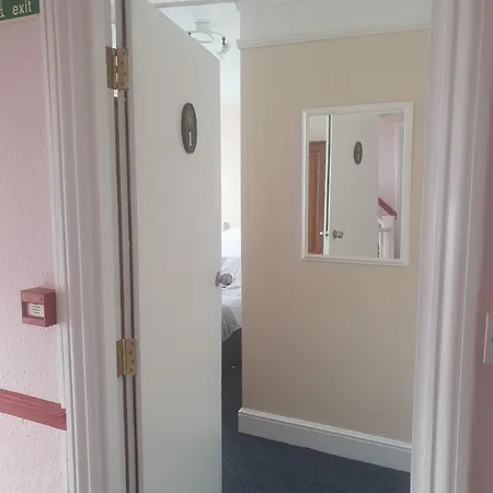 Smugglers Rest Bed & Breakfast Newquay  Exterior photo