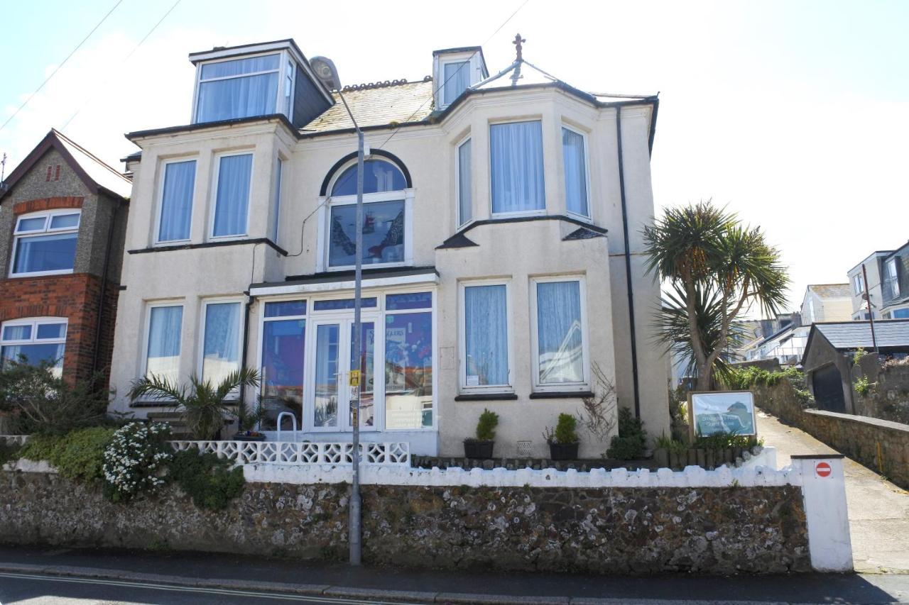 Smugglers Rest * New Quay